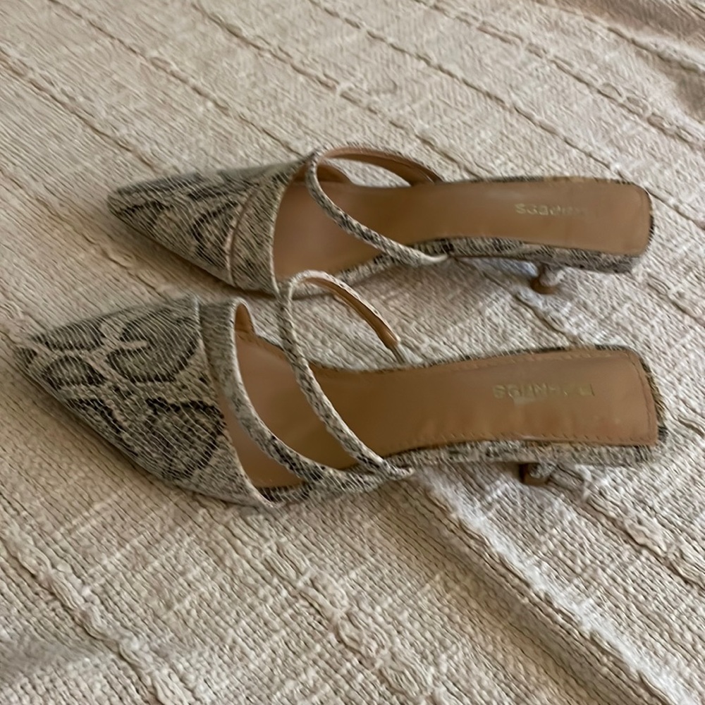 EXPRESS KITTEN HEEL SLIDES